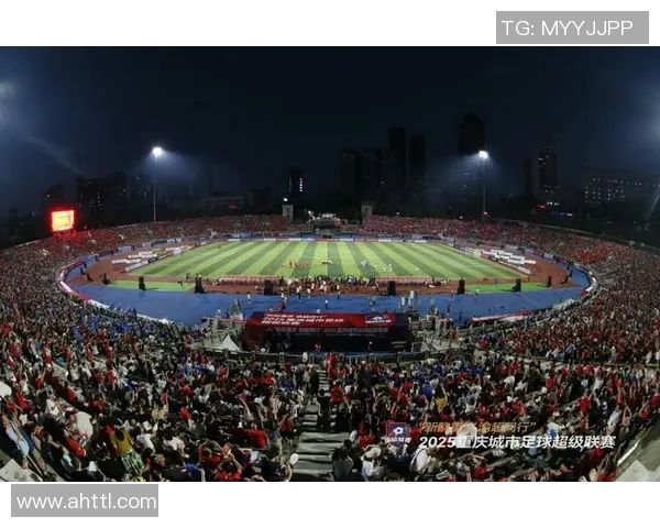 重庆足球明星云集谁是这座城市的绿茵传奇